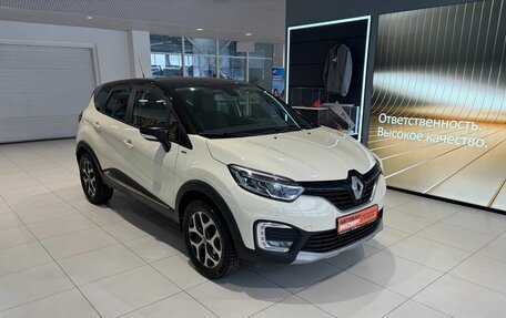 Renault Kaptur I рестайлинг, 2017 год, 1 599 000 рублей, 3 фотография