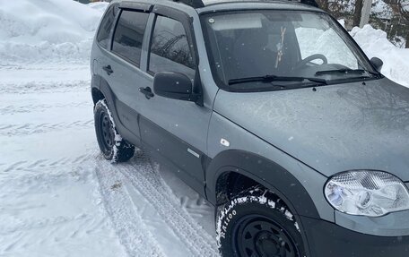 Chevrolet Niva I рестайлинг, 2015 год, 650 000 рублей, 3 фотография