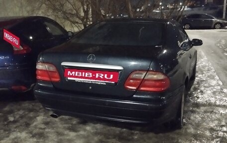 Mercedes-Benz CLK-Класс, 2000 год, 370 000 рублей, 8 фотография