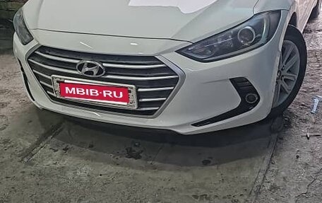 Hyundai Elantra VI рестайлинг, 2018 год, 1 300 000 рублей, 5 фотография