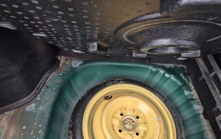 Toyota Raum I, 2000 год, 335 000 рублей, 20 фотография