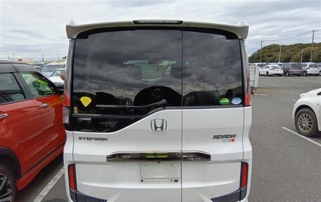 Honda Stepwgn IV, 2019 год, 2 780 000 рублей, 5 фотография