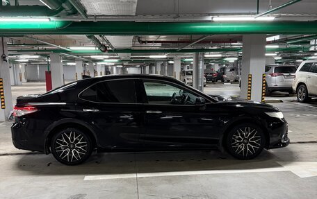 Toyota Camry, 2022 год, 3 390 000 рублей, 3 фотография