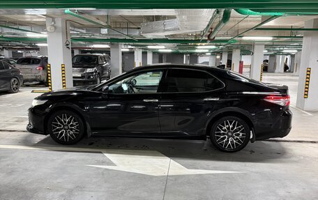 Toyota Camry, 2022 год, 3 390 000 рублей, 6 фотография