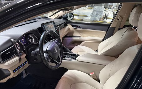 Toyota Camry, 2022 год, 3 390 000 рублей, 7 фотография