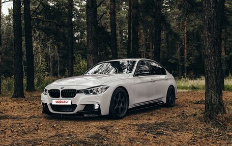BMW 3 серия, 2013 год, 1 975 000 рублей, 10 фотография