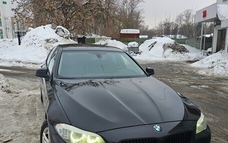 BMW 5 серия, 2012 год, 1 350 000 рублей, 2 фотография