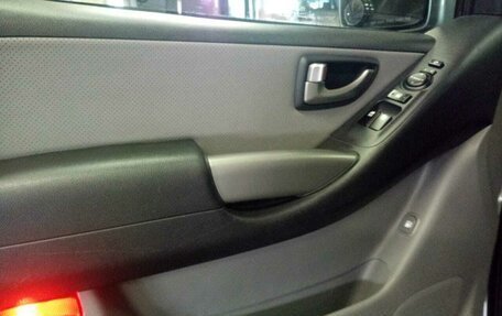 Hyundai Grand Starex Grand Starex I рестайлинг 2, 2016 год, 2 600 000 рублей, 10 фотография