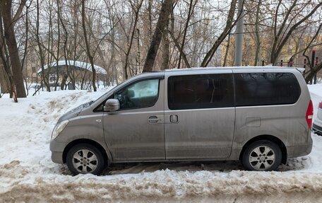 Hyundai Grand Starex Grand Starex I рестайлинг 2, 2016 год, 2 600 000 рублей, 2 фотография