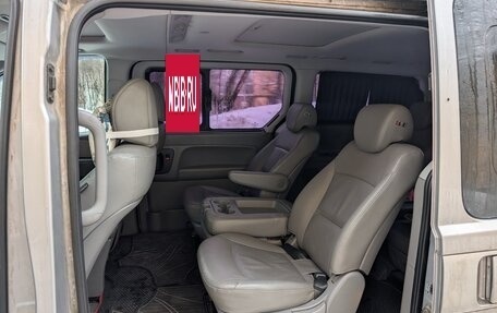 Hyundai Grand Starex Grand Starex I рестайлинг 2, 2016 год, 2 600 000 рублей, 6 фотография