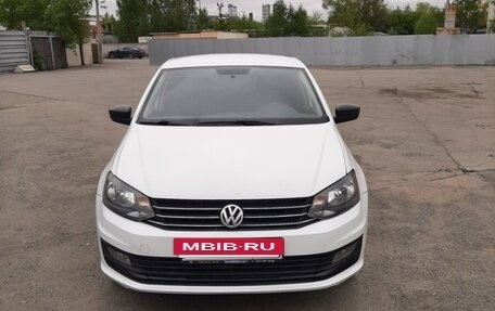 Volkswagen Polo VI (EU Market), 2015 год, 620 000 рублей, 2 фотография
