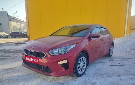 KIA cee'd III, 2018 год, 1 690 000 рублей, 2 фотография