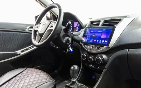 Hyundai Solaris II рестайлинг, 2013 год, 548 000 рублей, 30 фотография