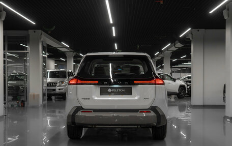 Toyota RAV4, 2025 год, 4 900 000 рублей, 6 фотография