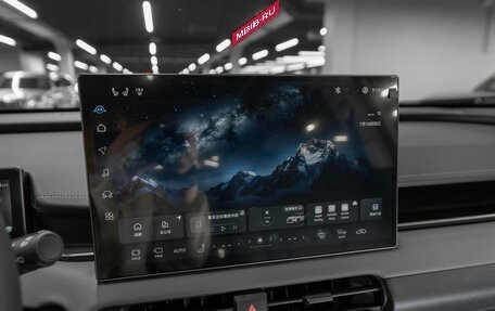 Toyota RAV4, 2025 год, 4 900 000 рублей, 15 фотография