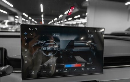 Toyota RAV4, 2025 год, 4 900 000 рублей, 16 фотография