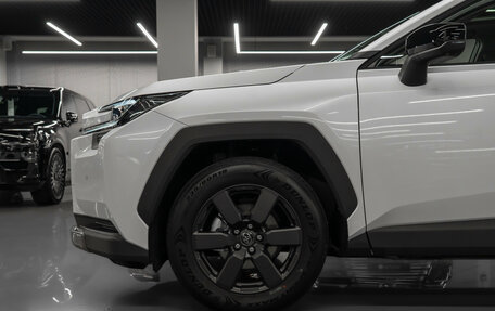Toyota RAV4, 2025 год, 4 900 000 рублей, 23 фотография
