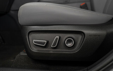 Toyota RAV4, 2025 год, 4 900 000 рублей, 21 фотография