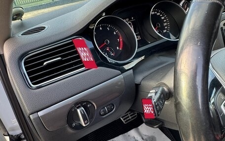 Volkswagen Jetta VI, 2016 год, 1 275 000 рублей, 11 фотография