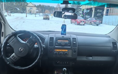 Nissan Navara (Frontier), 2008 год, 1 350 000 рублей, 1 фотография