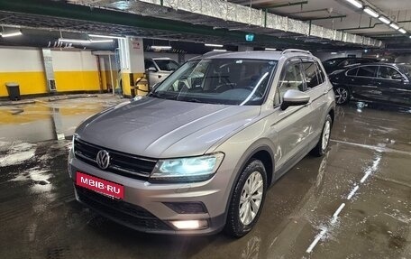 Volkswagen Tiguan II, 2020 год, 2 450 000 рублей, 1 фотография