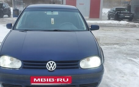 Volkswagen Golf IV, 2000 год, 340 000 рублей, 2 фотография