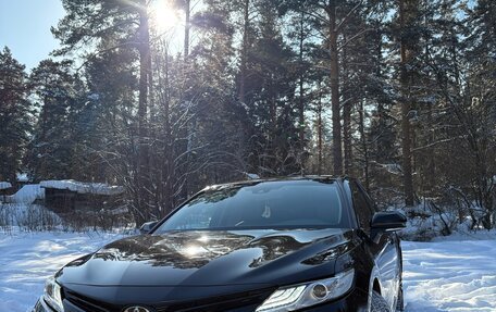 Toyota Camry, 2020 год, 3 480 000 рублей, 2 фотография