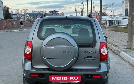 Chevrolet Niva I рестайлинг, 2012 год, 560 000 рублей, 6 фотография