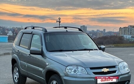 Chevrolet Niva I рестайлинг, 2012 год, 560 000 рублей, 4 фотография