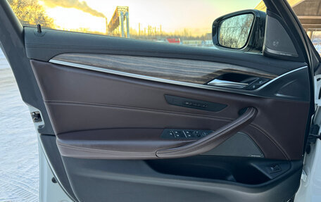 BMW 5 серия, 2019 год, 3 690 000 рублей, 11 фотография