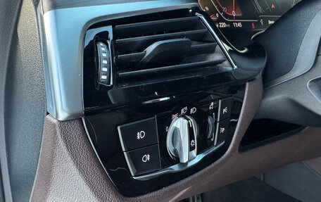 BMW 5 серия, 2019 год, 3 690 000 рублей, 18 фотография