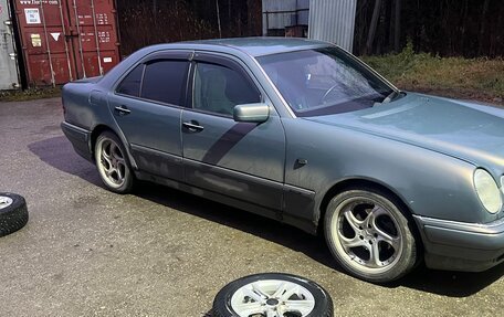 Mercedes-Benz E-Класс, 1998 год, 385 000 рублей, 8 фотография