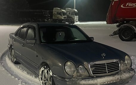 Mercedes-Benz E-Класс, 1998 год, 385 000 рублей, 10 фотография