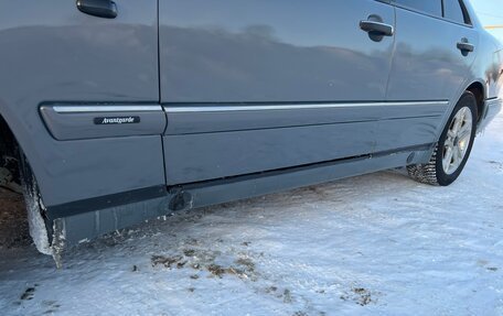 Mercedes-Benz E-Класс, 1998 год, 385 000 рублей, 26 фотография