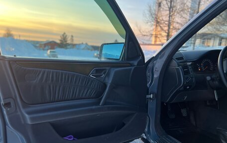 Mercedes-Benz E-Класс, 1998 год, 385 000 рублей, 31 фотография