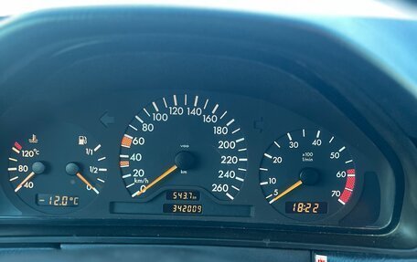 Mercedes-Benz E-Класс, 1998 год, 385 000 рублей, 34 фотография