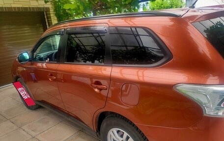 Mitsubishi Outlander III рестайлинг 3, 2012 год, 1 350 000 рублей, 3 фотография