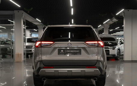 Toyota RAV4, 2022 год, 3 780 000 рублей, 6 фотография