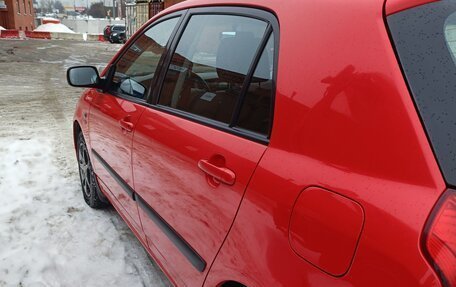 Toyota Corolla, 2004 год, 650 000 рублей, 8 фотография