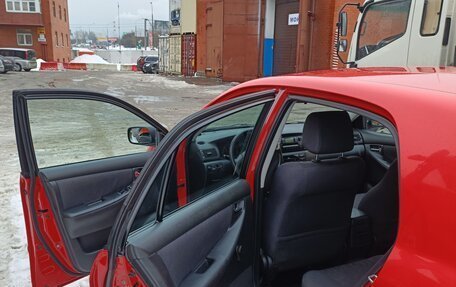 Toyota Corolla, 2004 год, 650 000 рублей, 13 фотография