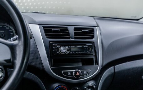 Hyundai Solaris II рестайлинг, 2011 год, 818 000 рублей, 22 фотография