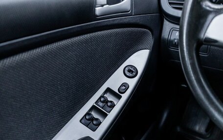 Hyundai Solaris II рестайлинг, 2011 год, 818 000 рублей, 23 фотография