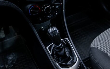 Hyundai Solaris II рестайлинг, 2011 год, 818 000 рублей, 21 фотография