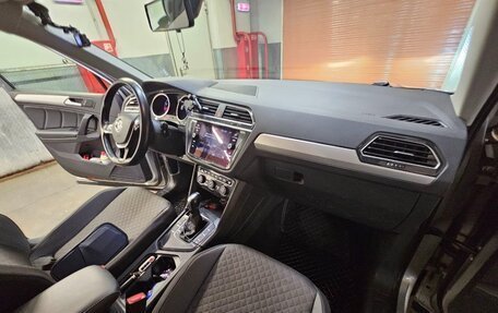 Volkswagen Tiguan II, 2020 год, 2 450 000 рублей, 11 фотография