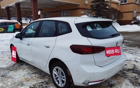 BMW 2 серия Active Tourer, 2022 год, 2 400 000 рублей, 3 фотография