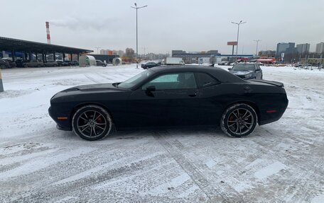 Dodge Challenger III рестайлинг 2, 2018 год, 3 700 000 рублей, 5 фотография