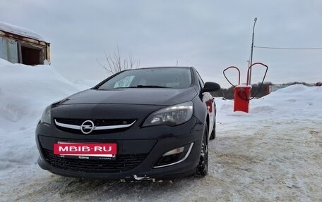 Opel Astra J, 2013 год, 850 000 рублей, 2 фотография