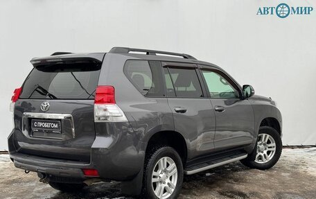 Toyota Land Cruiser Prado 150 рестайлинг 2, 2013 год, 2 950 000 рублей, 8 фотография