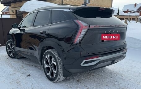 Geely Atlas, 2023 год, 2 450 000 рублей, 3 фотография