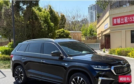 Skoda Kodiaq I, 2025 год, 3 904 000 рублей, 2 фотография